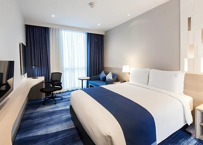 Hotel Express Soi Soonvijai By Ihg 4*